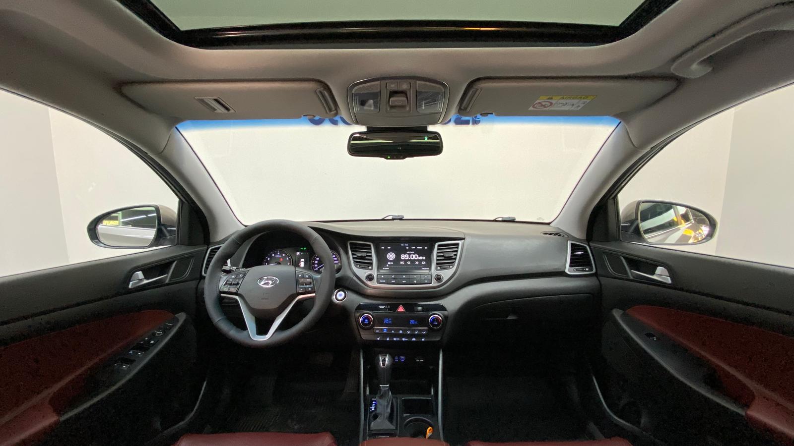 HYUNDAI TUCSON 9